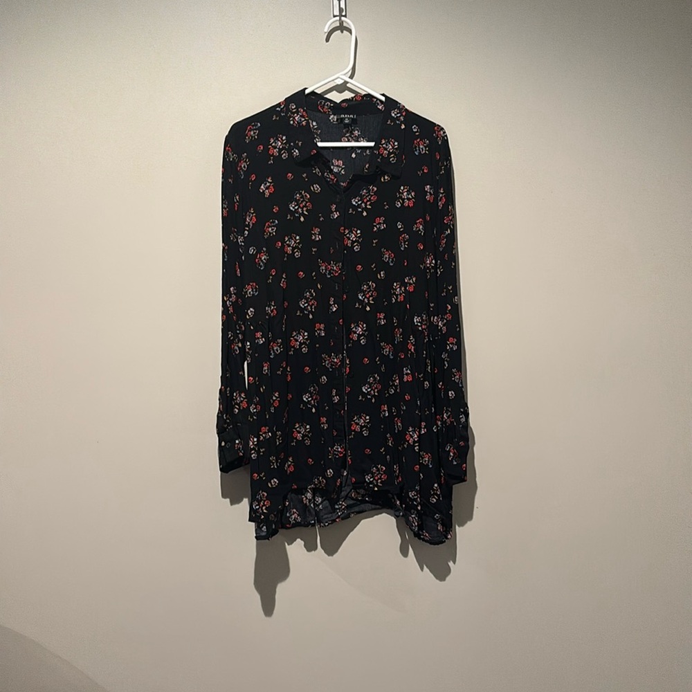 Button-up tunic with babydoll back